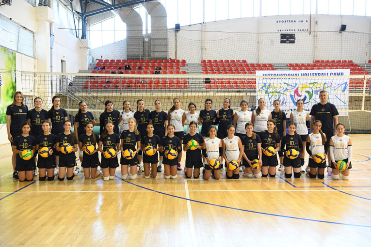 Leto uz šampione: Više od 100 mališana besplatno treniralo sa proslavljenim sportistima