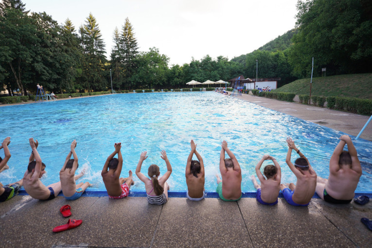 Leto uz šampione: Više od 100 mališana besplatno treniralo sa proslavljenim sportistima