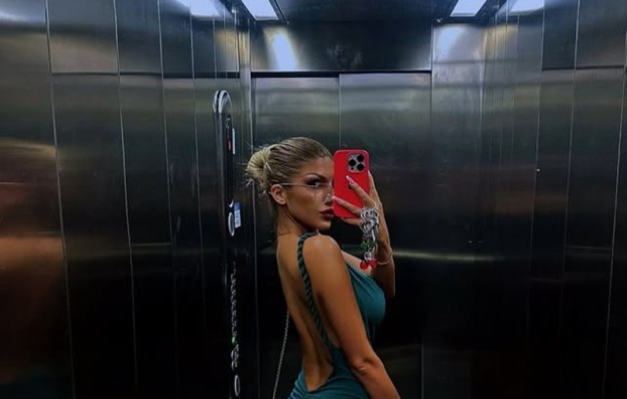 Ivana Šopić zategnuta kao praćka! Voditeljka u bikiniju, preplanula pokazala isklesano telo