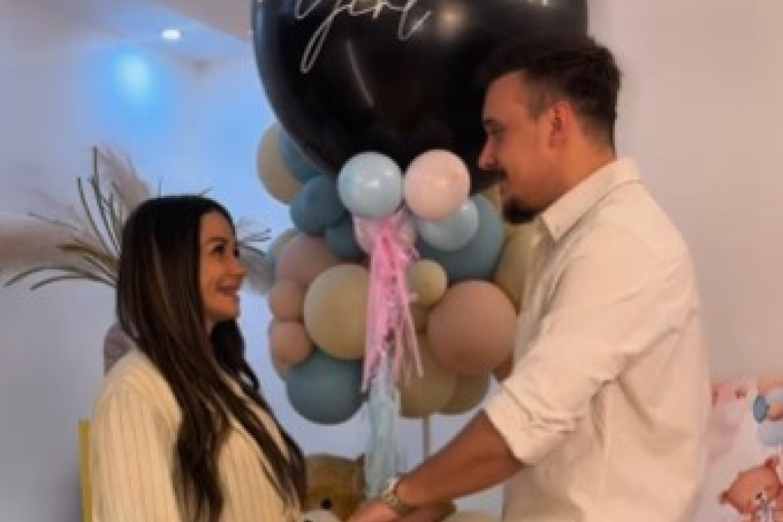 Kao preslikani! Kaća objavila fotografiju Darka i Srne, a svi su primetili jedan detalj! (FOTO)