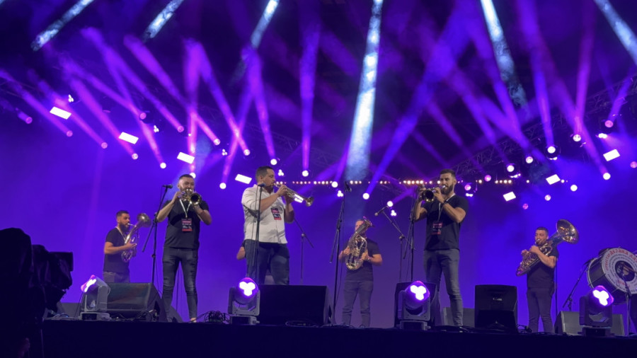 Prvi dan Guča festivala - u znaku neviđene energije, rekordne posećenosti i spektakularnih nastupa!