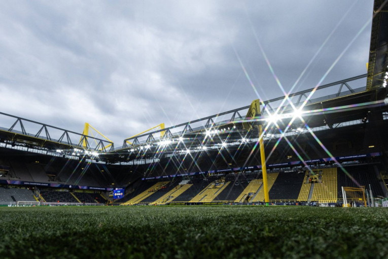 Legenda napustila Dortmund: Milioneri ostali bez sportskog direktora!