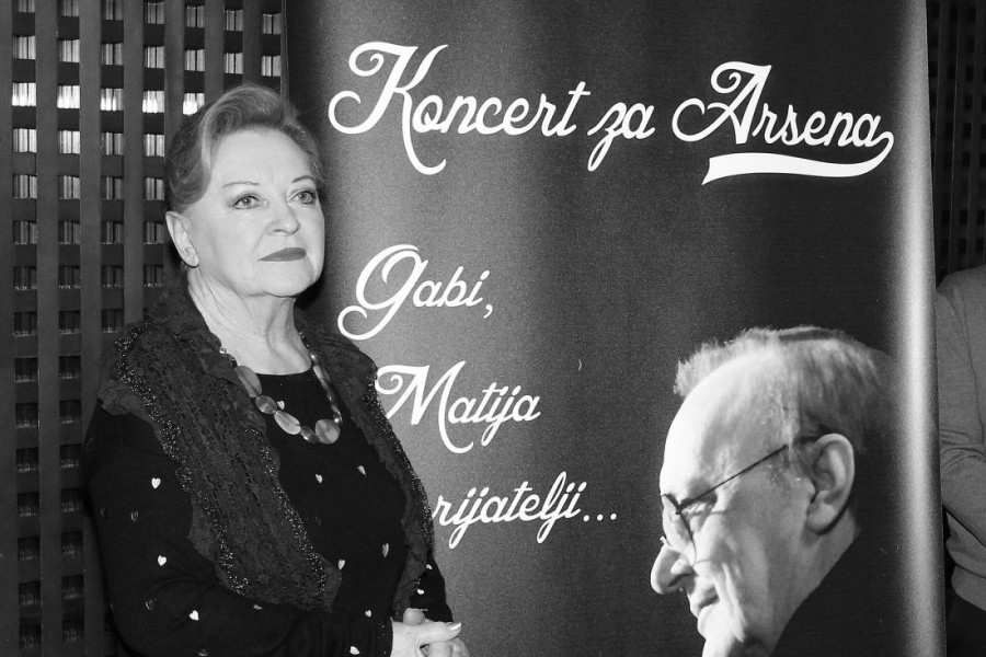 Ova pevačica će smrt Gabi Novak jedva podneti: Bile su kao bliznakinje, a evo šta je rekla posle sahrane njenog sina