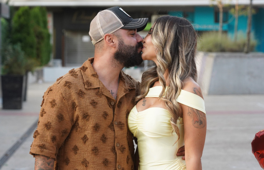 Aneli Ahmić trudna? Njen verenik se izlanuo u programu uživo, gore mreže (VIDEO)