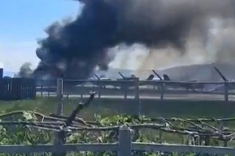 Haos u Montani: Avion sleteo pa se zakucao u druge letelice – buknuo požar! (VIDEO)