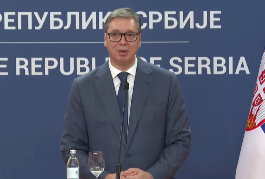 Stranci ispituju Srbe o protestima! Da li Englezi preko Fejsbuka špijuniraju naše političke stavove?