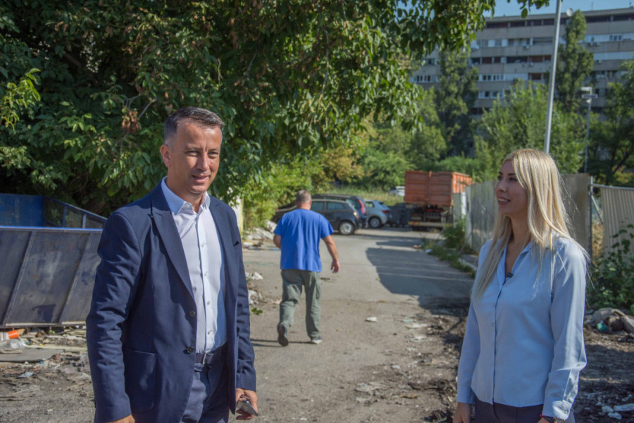 Počelo uklanjanje divlje deponije u Tošinom bunaru