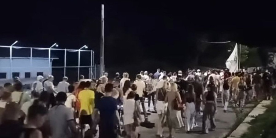 Eskaliralo nasilje blokadera širom Srbije: Vučić otkrio koliko je zgubidana bilo u Beogradu i Novom Sadu (FOTO/VIDEO)