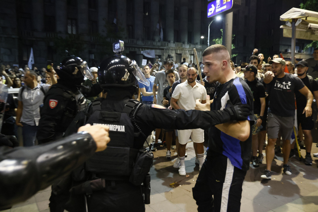 Šolak strpao u džep 250 miliona evra, a N1 I NOVA ponizno slave! Izašlo na videlo da su velike pare jedini motiv prodaje Junajted grupe