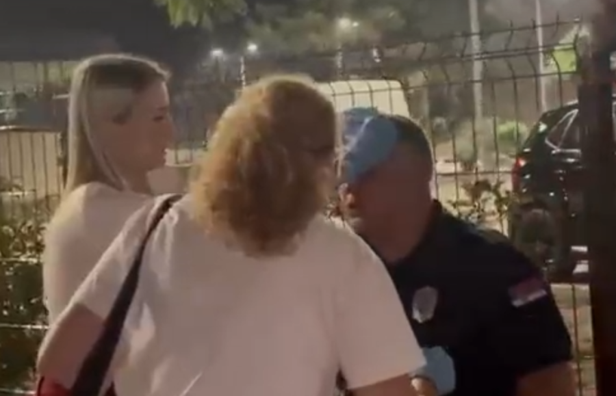 Nasilje zgubidana eskaliralo i u Pančevu: Policajcu razbili glavu! (FOTO/VIDEO)