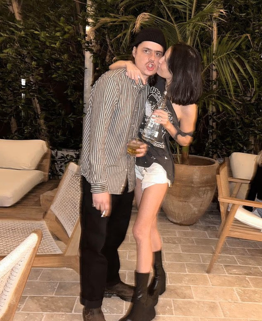 Novi detalji drame! Unuk Džeka Nikolsona devojci polomio zube: Čeka ga žestoka kazna!