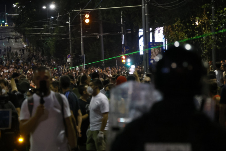 Njujork post analizirao stanje u Srbiji: Zapadnjaci greše ako misle da će ono što dođe posle Vučića biti bolje od njega