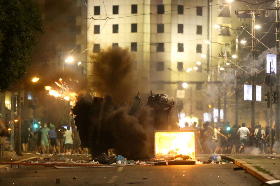 Kristalna noć u Valjevu: Novi pakleni plan hulja pod maskama blokadera!