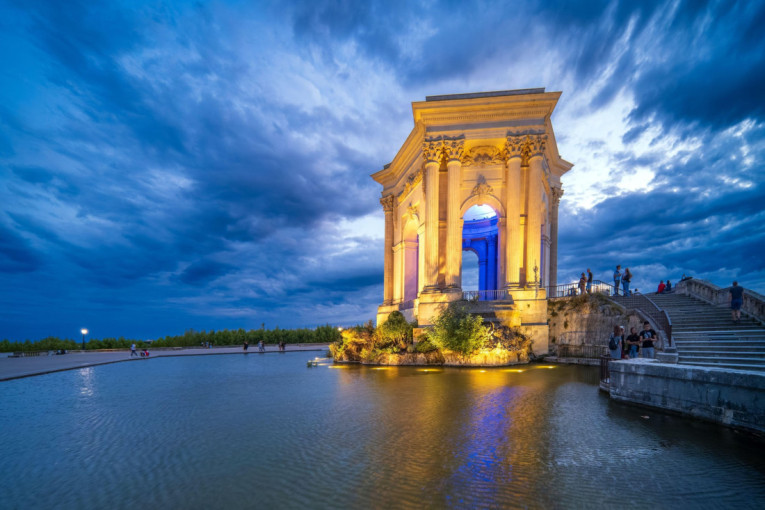 Mesto koje kombinuje Pariz i Provansu: Francuski gradić nudi sve, ali bez velike gužve (FOTO)