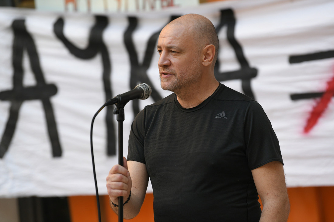 Vuk Cvijić opet glumi žrtvu! Običan prevarant zvezda tajkunskih medija (FOTO)