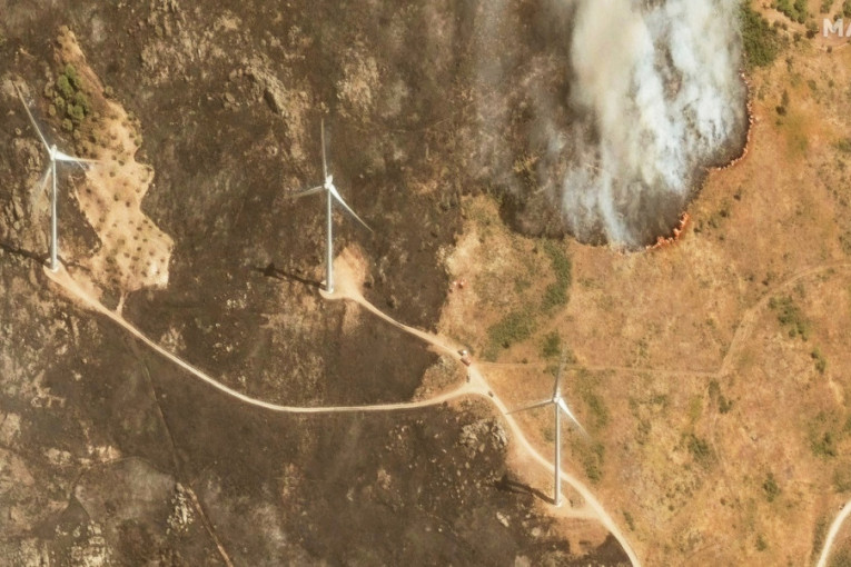 Vatra guta Portugal! Sa sedam požara bori se čak 4.000 vatrogasaca, na mapi Evrope skoro cela teritorija crvena (VIDEO)