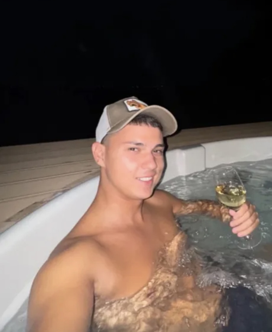 Pomirili se Ena Čolić i Peja? Uhvaćeni dok se tajno viđaju! (FOTO)