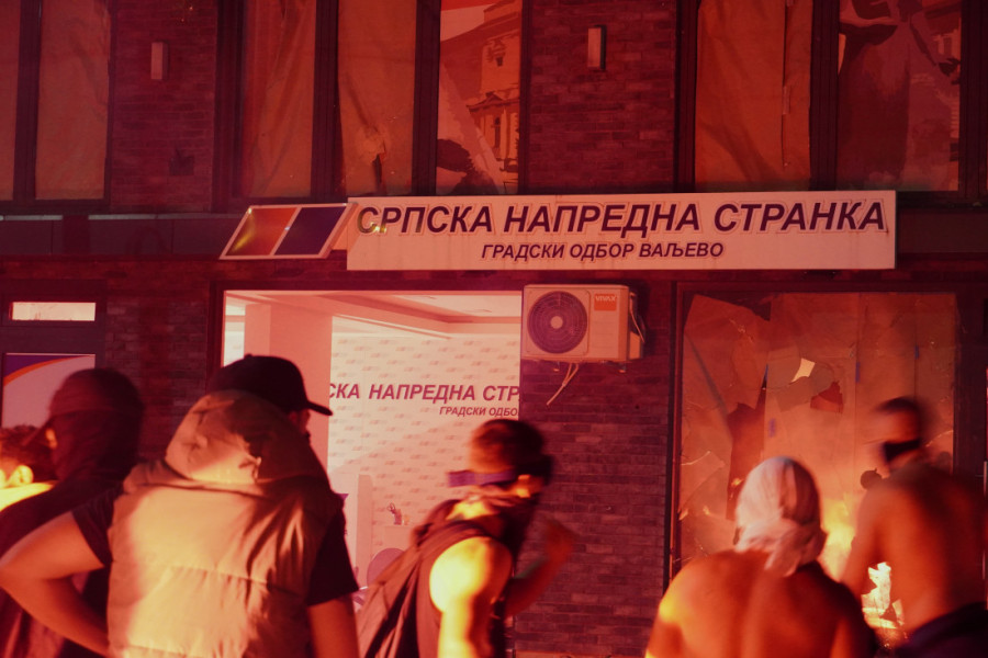 Ovo je svima promaklo u Valjevu! Šolakovog plašljivka oterali blokaderi!