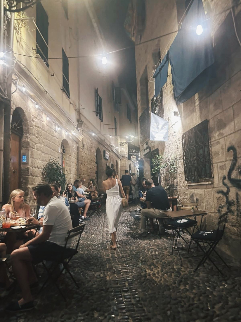 Posetili smo Algero, grad u Rivijeri korala i oduševili se! Do čuvene plaže uz kod, a za iznajmljivanje stana ovo morate znati (FOTO)