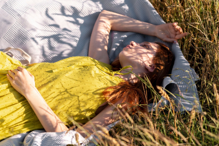 Teška odluka pred vama? Evo zašto psiholozi savetuju da najpre „prespavate“