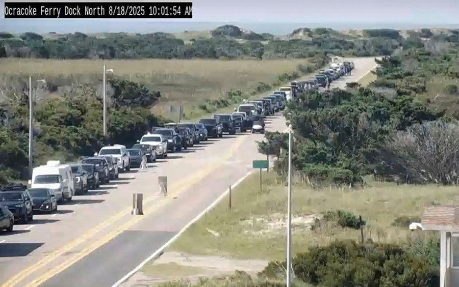 Talasi visoki kao zgrade jurišaju ka obali! Uragan Erin opasno preti istočnoj obali SAD (FOTO/VIDEO)