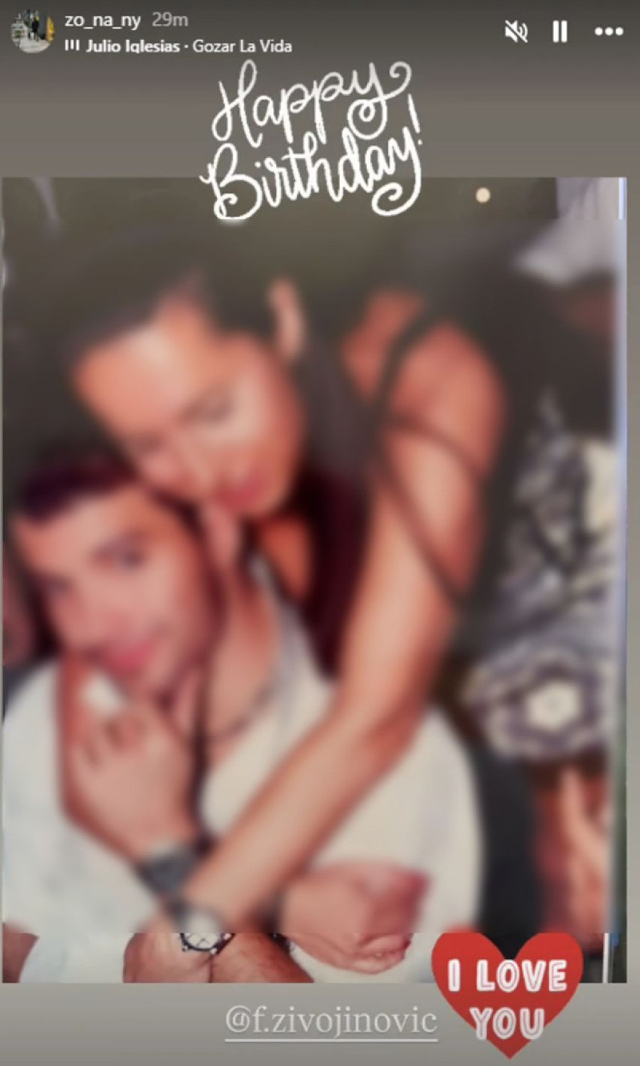 Filip Živojinović slavi 40! Isplivala dirljiva poruka majke, a tek da vidite trudna Prija kako mu je čestitala