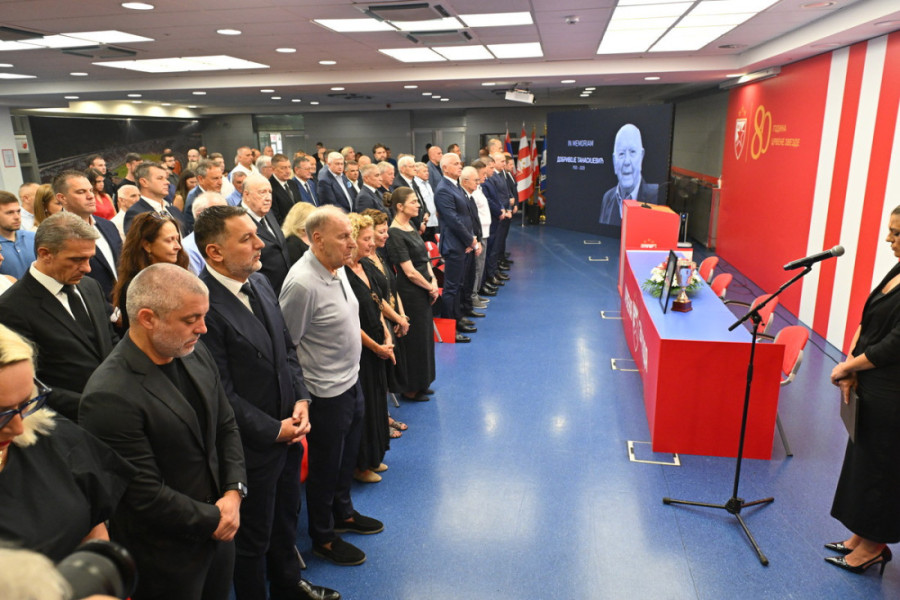 Na Marakani se oprostili od Den Tane: On je zauvek ostao Zvezdin i Zvezda njegova! (FOTO)