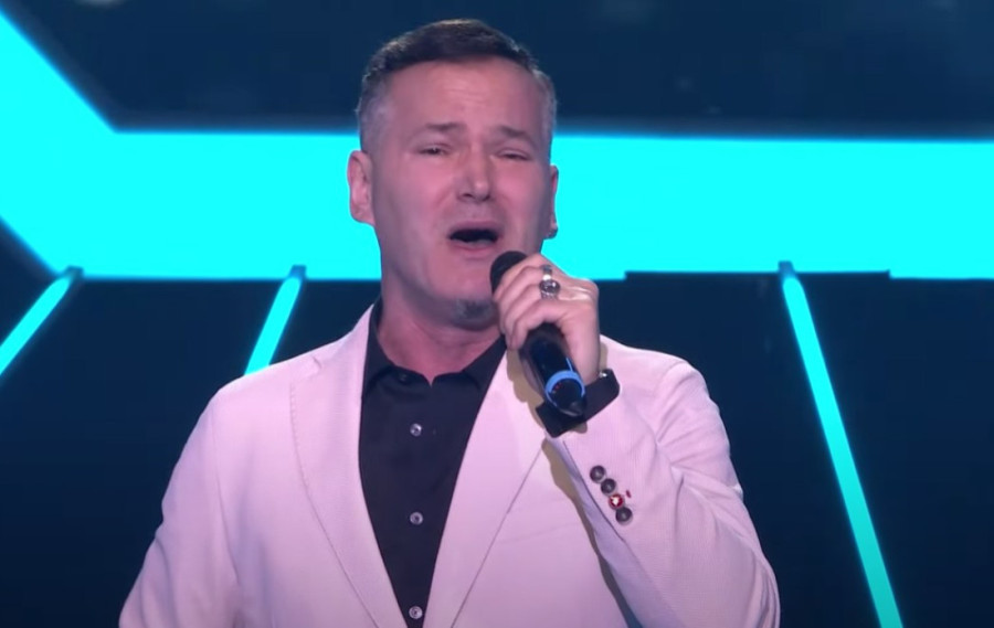 Stariji brat joj poginuo, a život mlađeg bolest je odnela: Potresna priča pevačice