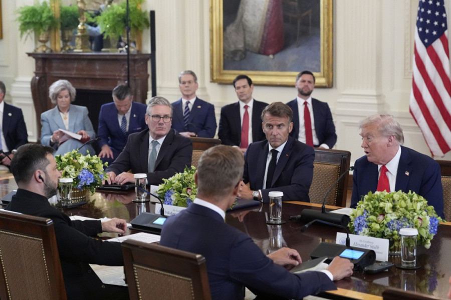 Makron gura planetu u treći svetski rat! "Čizme naše vojske moraju kročiti u Ukrajinu"