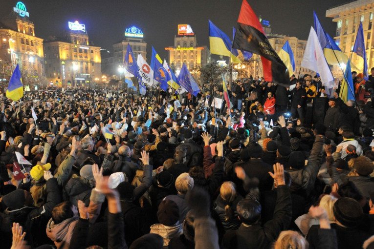 Majdan po Šolakovom receptu: Ukrajinski portal priziva haos u Srbiji, Nova bez rezerve prenela poruke o krvavom scenariju