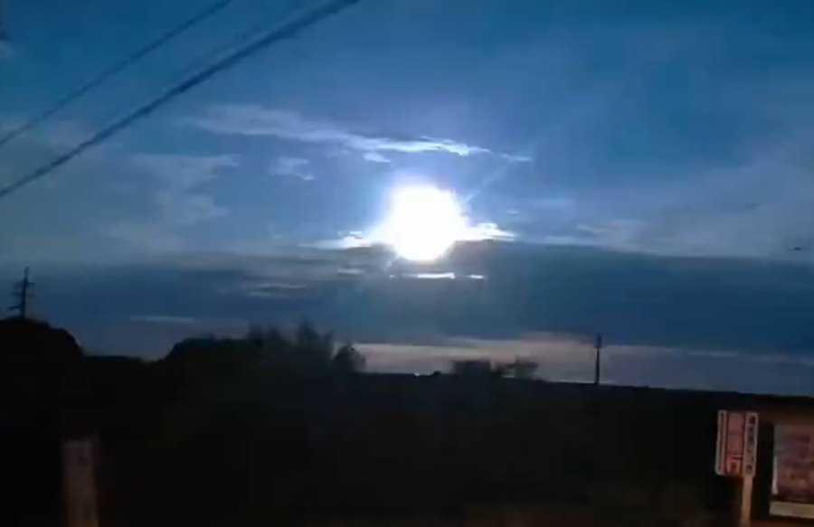 Detalji stravične tragedije: Tinejdžeri se zagrljeni bacili u smrt, kamiondžija ispričao kako se sve odigralo