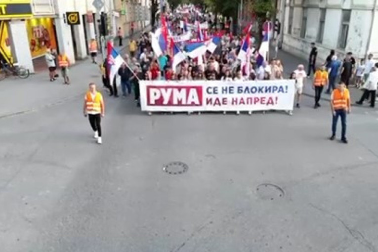 Ruma na nogama: Oko 2.000 ljudi izašlo na ulice protiv blokada (VIDEO)