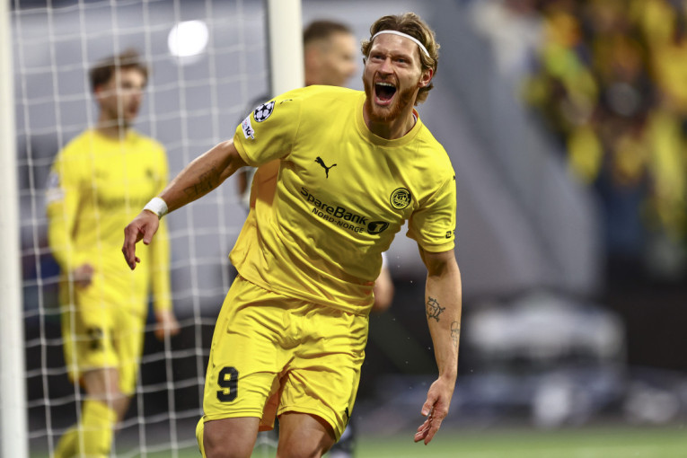 Eze izabrao klub, ali nije promenio grad: Iz Palasa prešao u klub u kojem je i ponikao (FOTO)