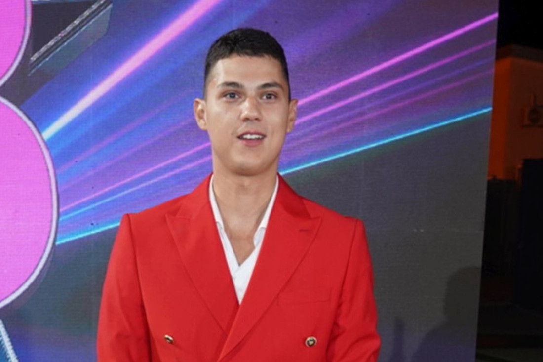 "Ima nekih problema, ne može stalno da izlazi..." Mali Peja o životu s majkom, pevačicom Zlatom Petrović!