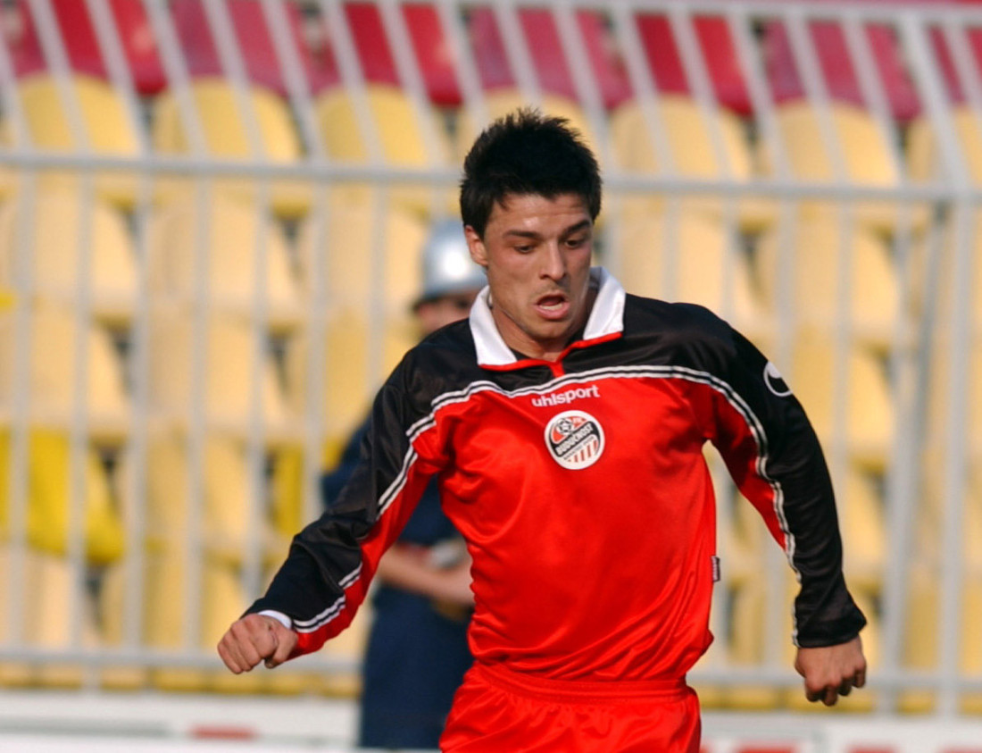 Fudbaler zaratio s bivšom ženom: Udario je u glavu i bacio na krevet!