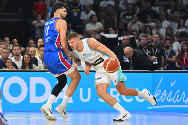 Silni Orlovi razbucali i Slovence! Puna Arena uživala u košarkaškoj rapsodiji Srbije! (FOTO)