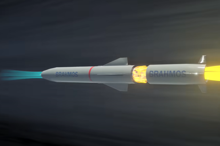 "Pretvara gradove u prašinu": Ovo superoružje moglo bi da promeni sve, nemoguće ga je locirati (VIDEO/FOTO)