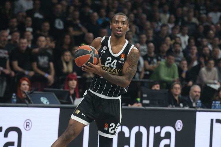 Ajzea Majk ima novi klub: Kanađanin ostaje u Evroligi!