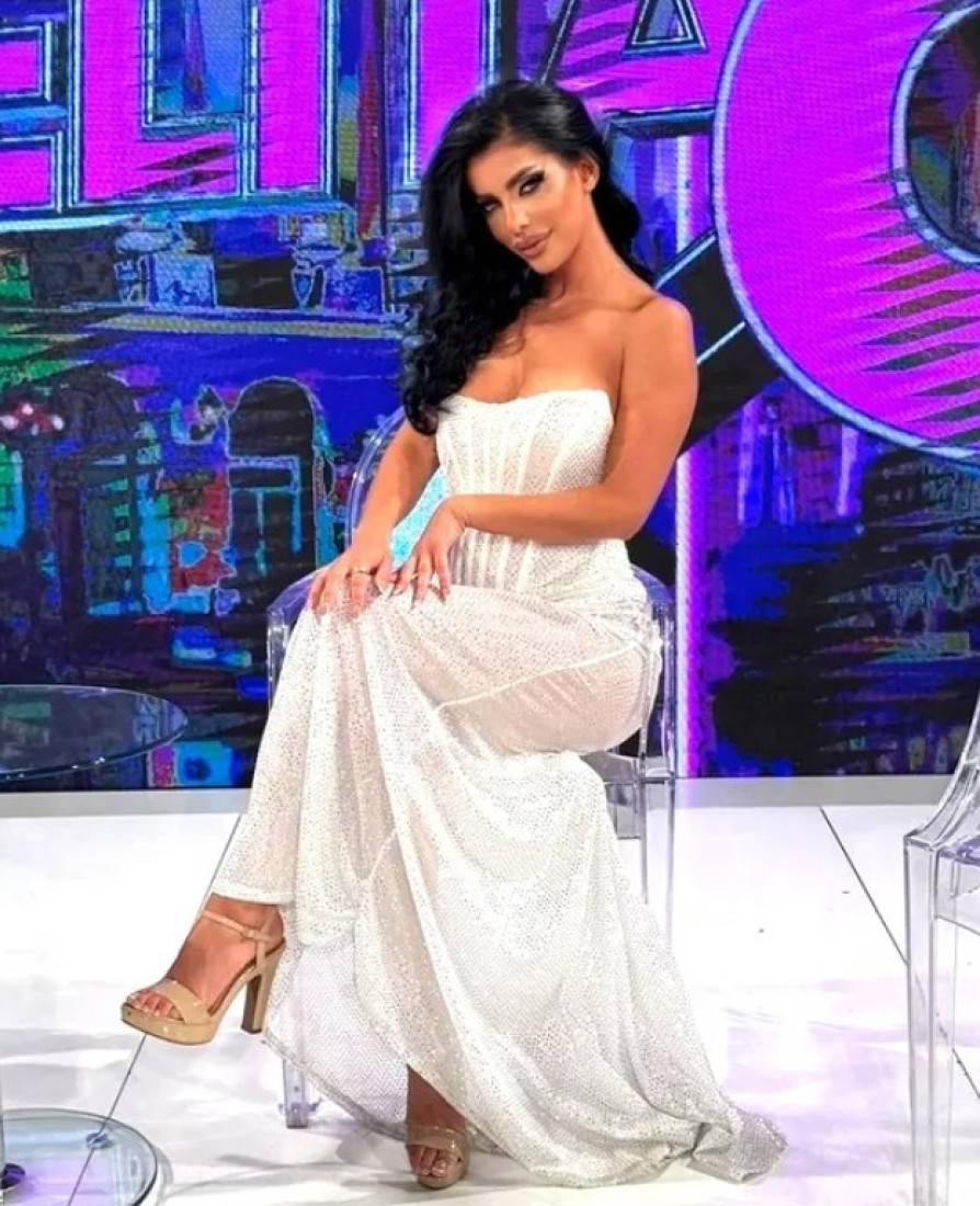 "Krenuo je nožem na mene" Aleksandra Nikolić iznela jezive detalje o bivšem mužu!