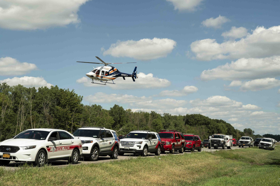 Prevrnuo se autobus pun putnika: Ima mrtvih (VIDEO)