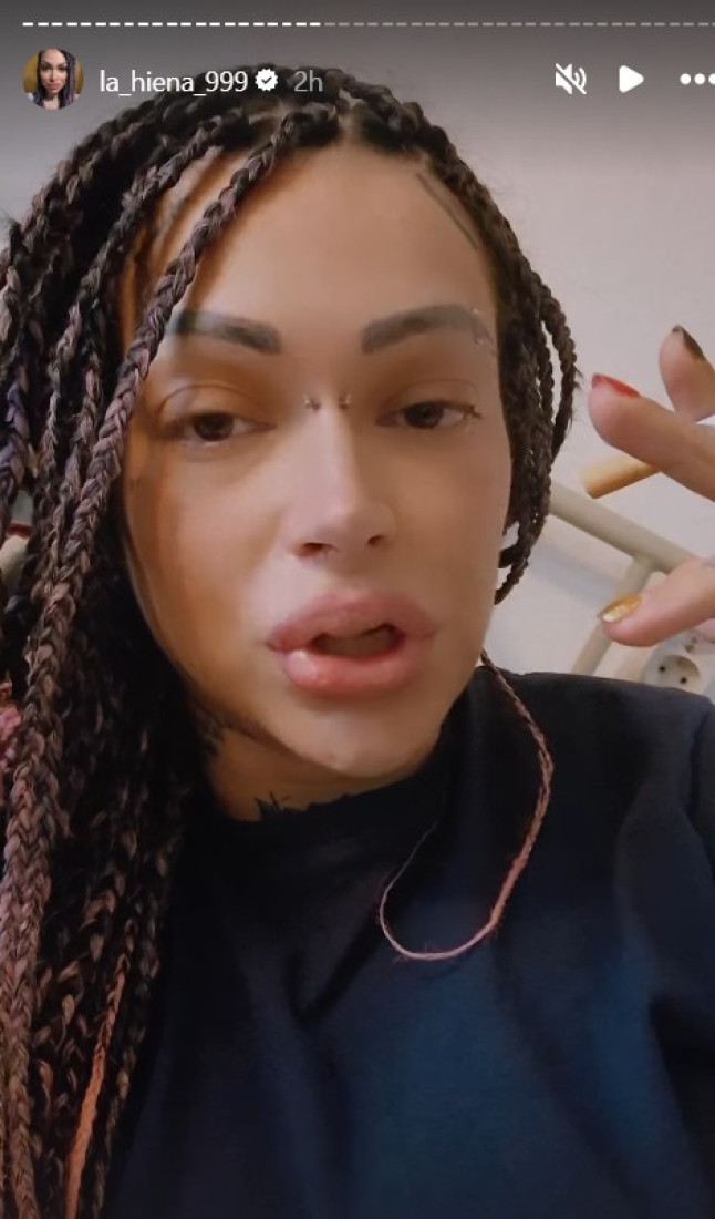 "Sipala sam otrov, nisam spavala 26 sati" Pevačica u teškom stanju, oglasila se o problemu