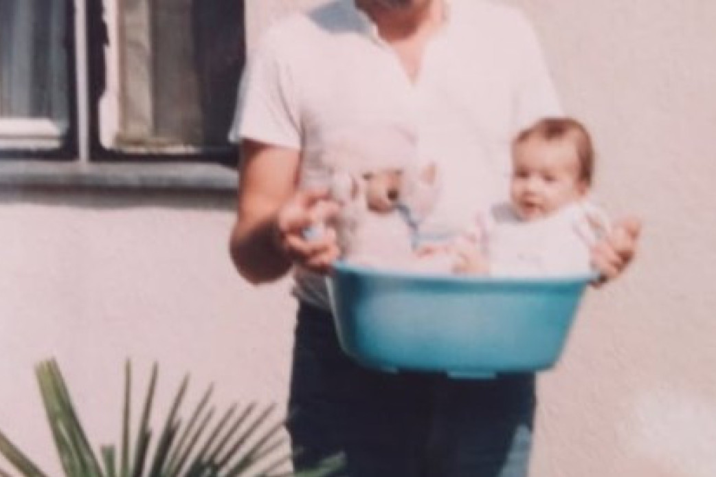 Prepoznajete li bebu sa fotografije? Razvela se od voditelja, a pre šest godina jedva ostala živa