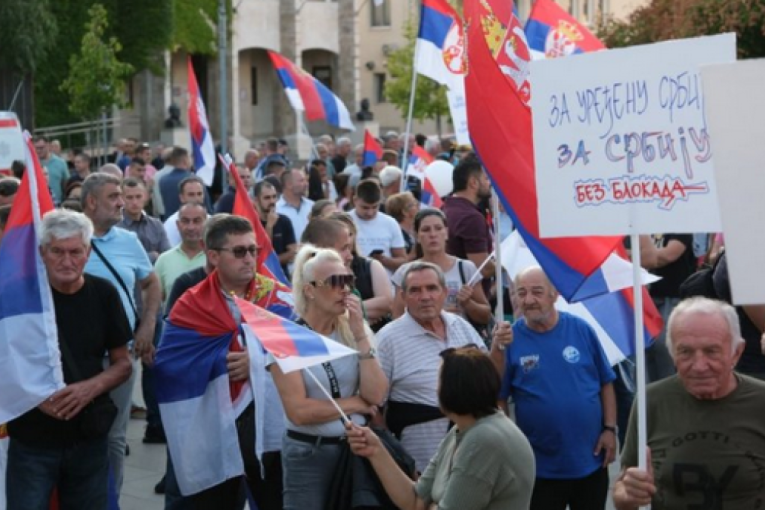 Hoću moju Srbiju nazad! U više od 100 mesta danas skupovi: Građani protiv blokada poručuju da im je dosta terora i nasilja!