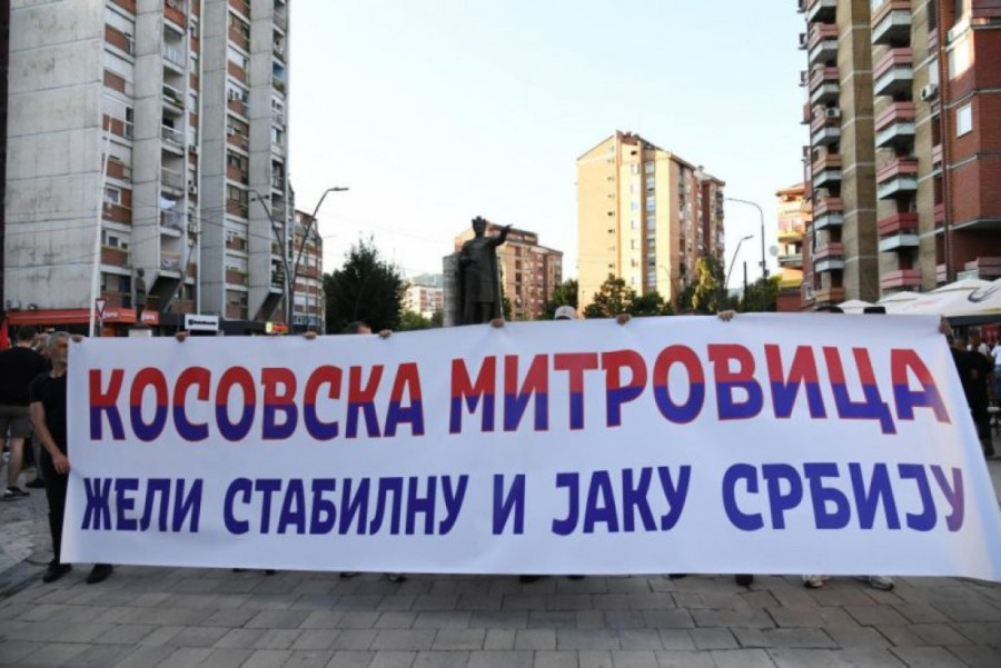 Na skupovima blizu 70.000 ljudi: Okupljeni ističu - Dosta je bilo blokada! (FOTO/VIDEO)