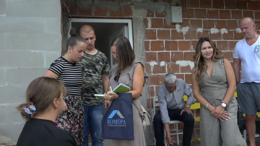 Potresna priča troje mališana iz Prijepolja: Ostali su bez oca i majke, sada se bore da ostanu zajedno pod istim krovom