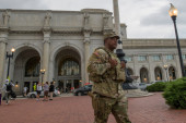Tramp naoružava Gardu: Vojnici s pištoljima i puškama na ulicama Vašingtona (FOTO)