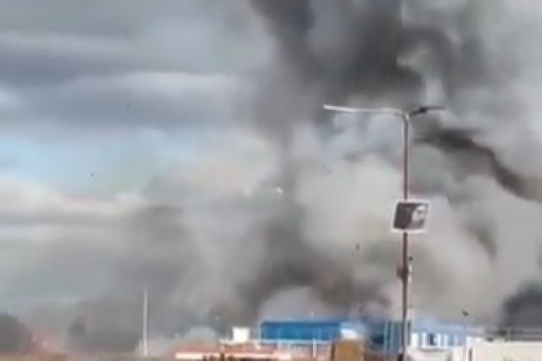 Sever Nemačke na udaru! Odjekuju eksplozije na sve strane, ljudi panično beže! (VIDEO)