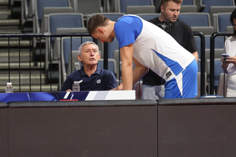 Znamo da smo dobri, da je dobra hemija... Jović pun optimizma čeka početak Eurobasketa