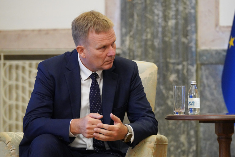 EU izaslanik o dijalogu: Normalizacija odnosa ključna zbog ljudi na terenu