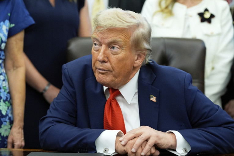 Na rafineriju nafte u Rusiji pao dron i izazvao požar, zapalila se i šuma!